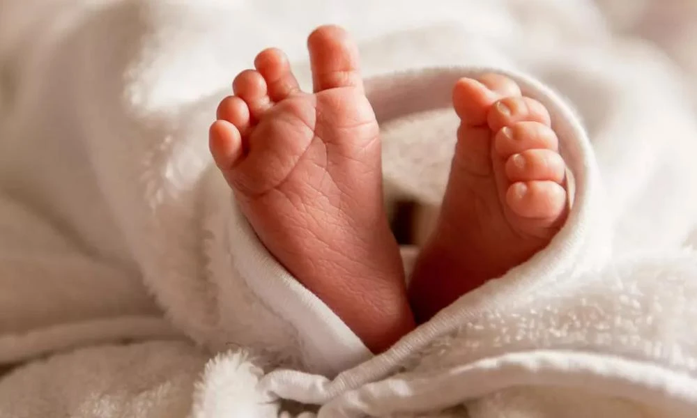 Κρήτη: Μητέρα έφερε στον κόσμο το τέταρτο παιδί της μέσα σε ασθενοφόρο